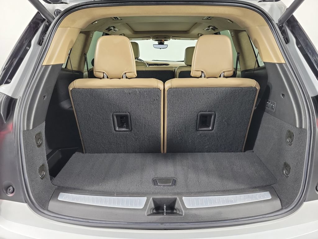 Used 2023 Cadillac XT6 Premium Luxury w/ Platinum Package AWD/4WD image 9
