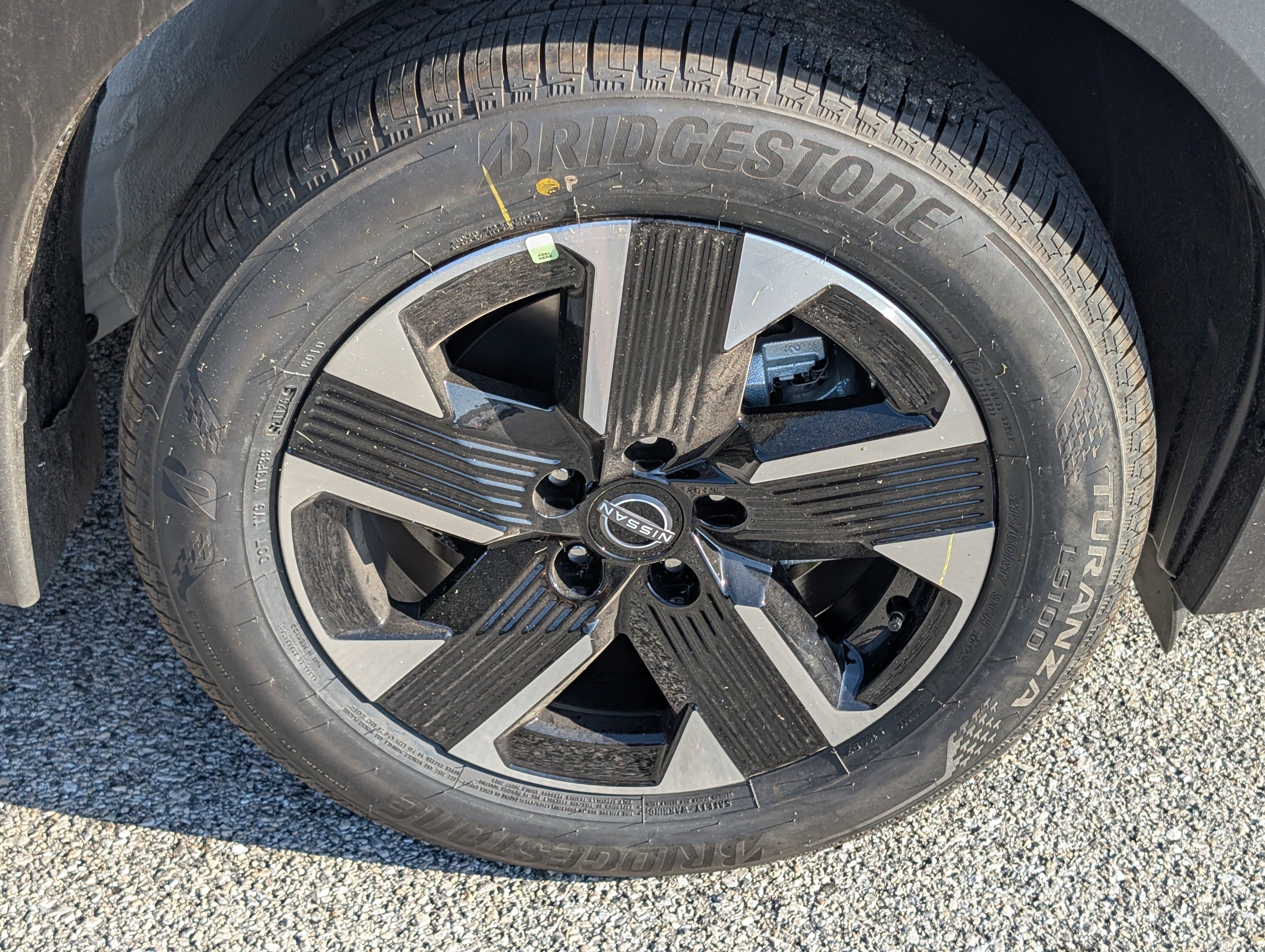 New 2027 Nissan Kicks SV w/ SV Premium Package AWD/4WD image 6