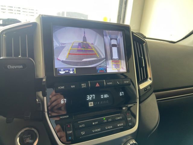 Used 2016 Toyota Land Cruiser AWD/4WD image 23