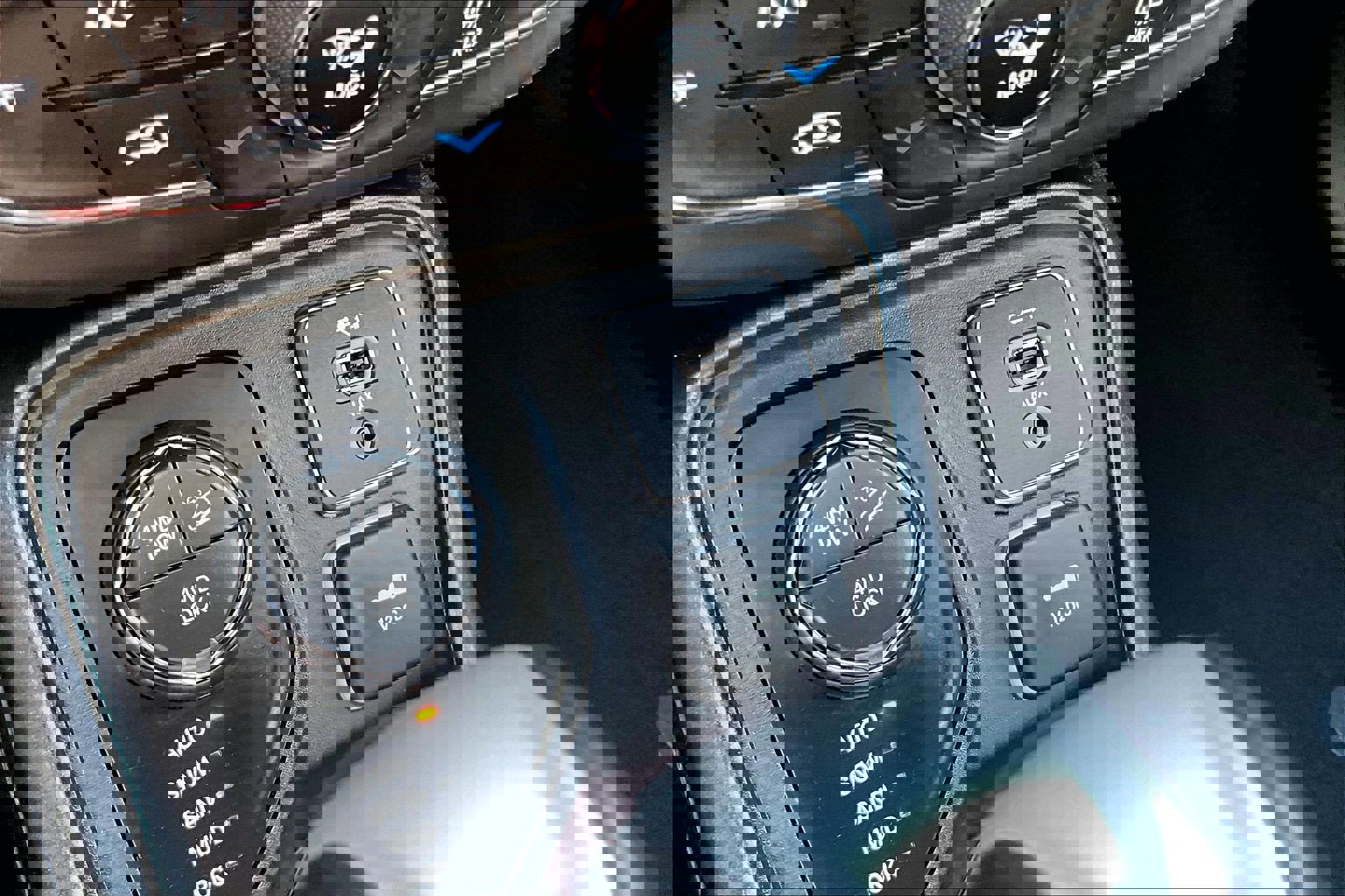 Used 2019 Jeep Compass Trailhawk image 32