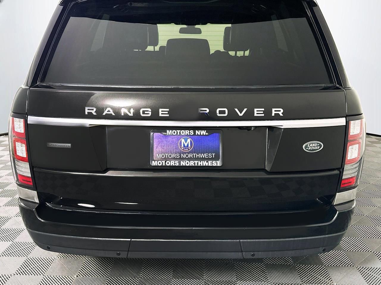 Used 2016 Land Rover Range Rover Supercharged image 19