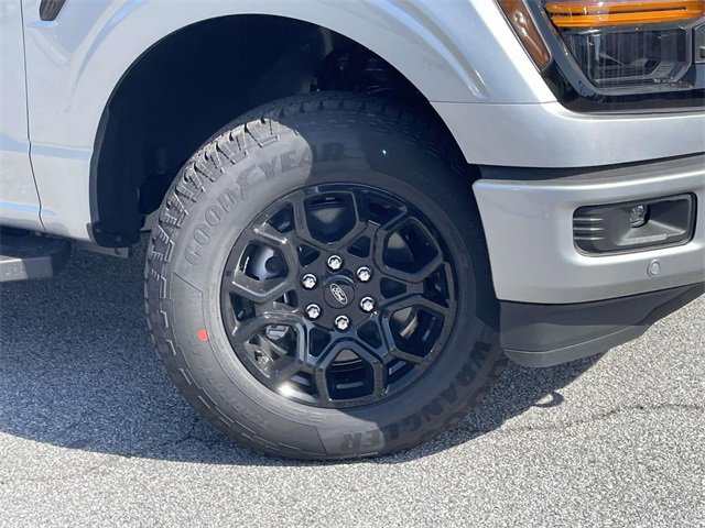 New 2025 Ford F150 XLT w/ Equipment Group 302A MID image 25