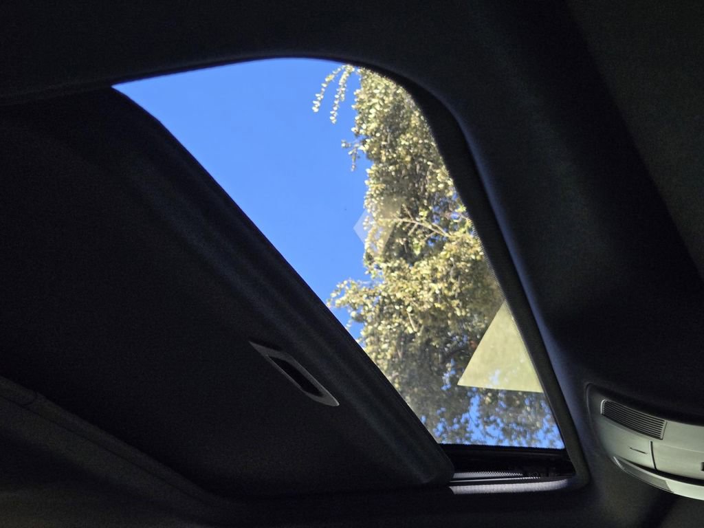 New 2025 MAZDA CX-5 Signature image 12