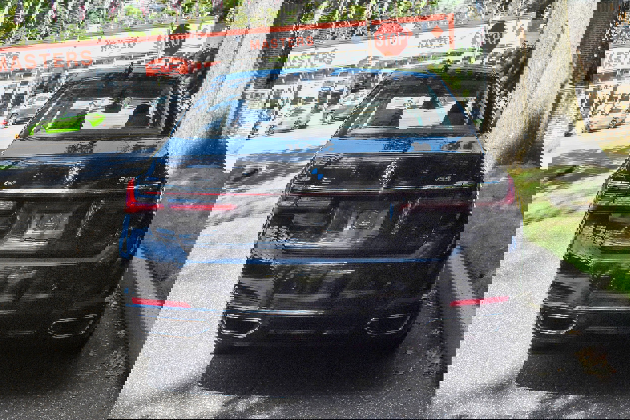 Used 2020 BMW 740i xDrive w/ Cold Weather Package image 7