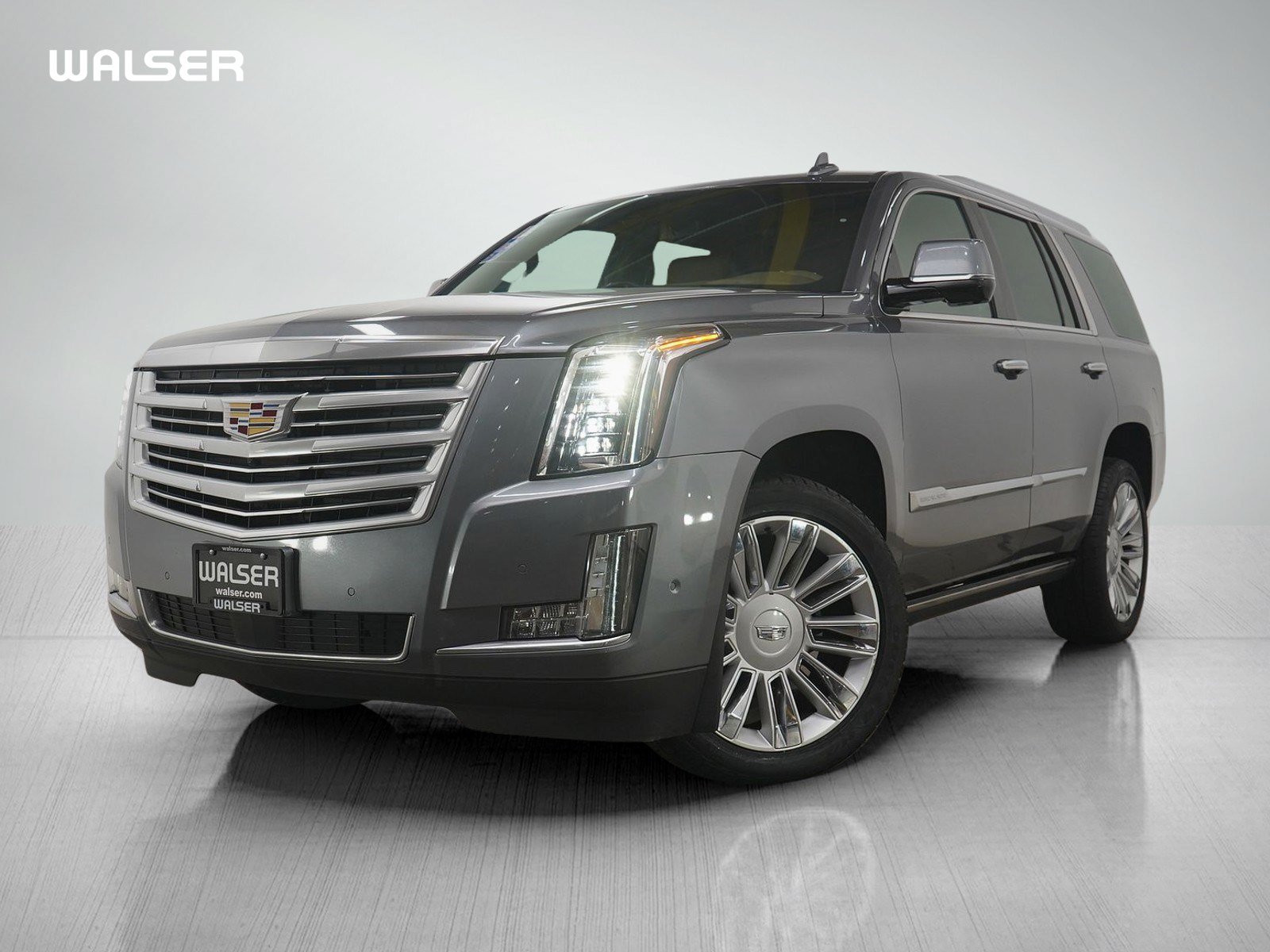 Used 2019 Cadillac Escalade Platinum AWD/4WD image 1