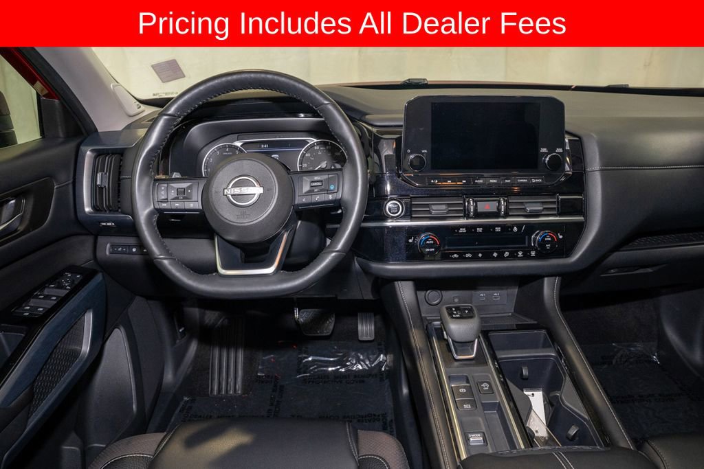 Used 2024 Nissan Pathfinder SL w/ SL Premium Package FWD image 7