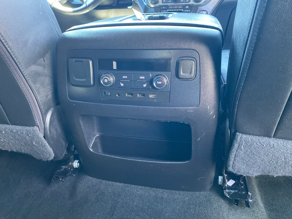 Used 2018 Chevrolet Tahoe Premier AWD/4WD image 27