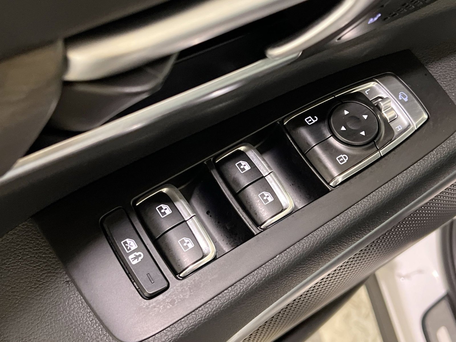 Used 2025 Kia Telluride SX X-Line image 32