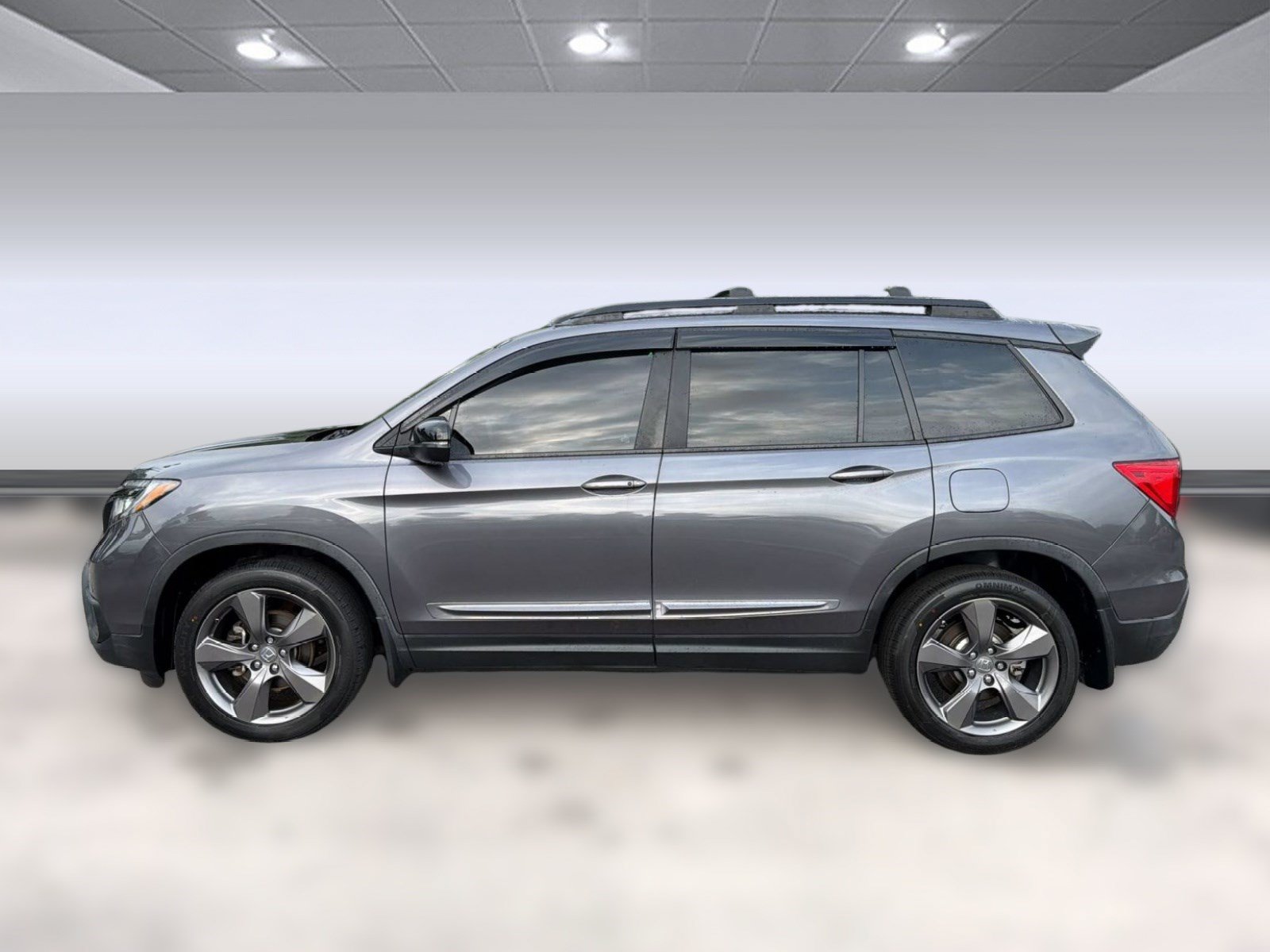 Used 2021 Honda Passport Touring image 2