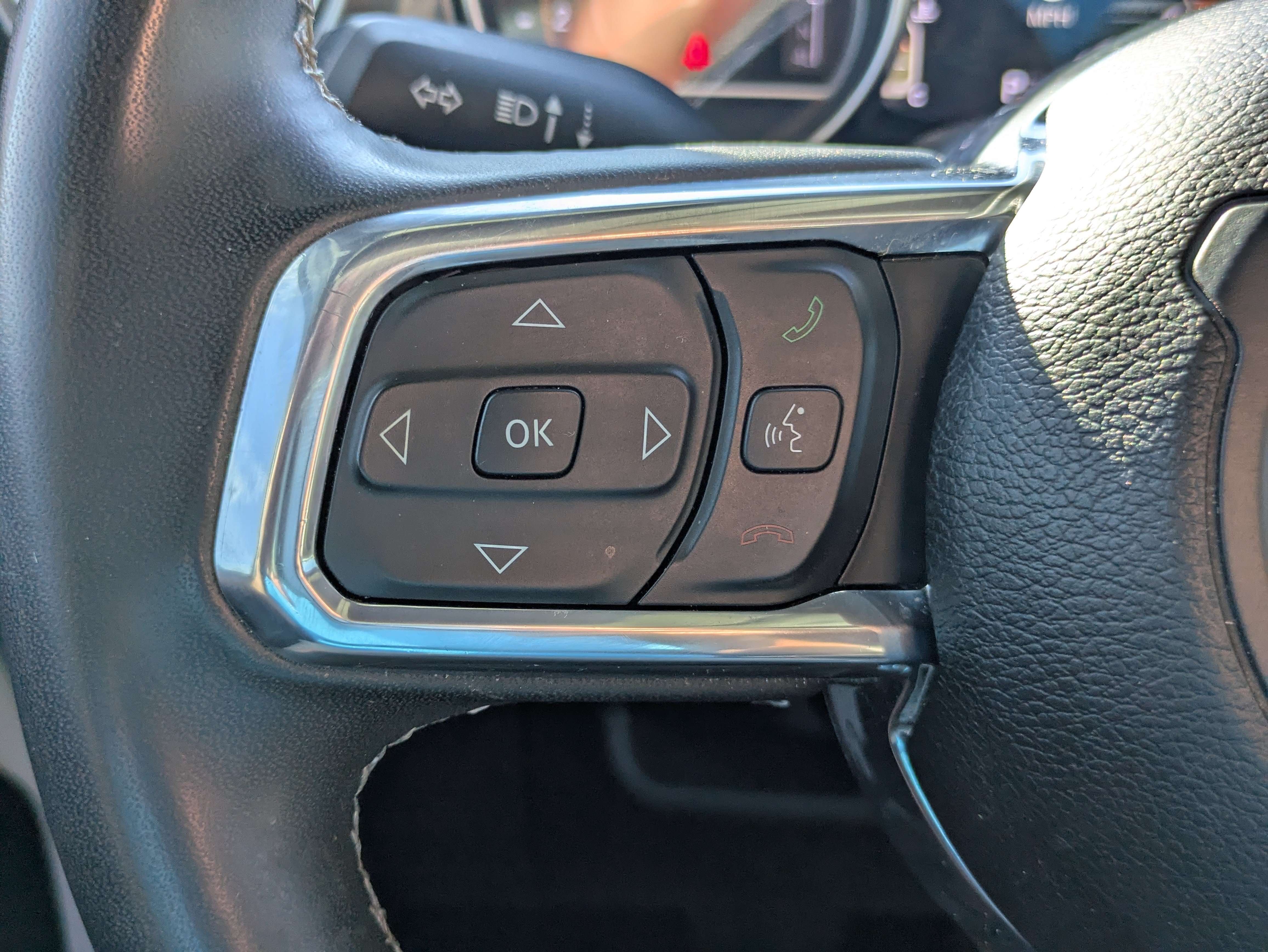 Used 2023 Jeep Wrangler Unlimited Sahara AWD/4WD image 13
