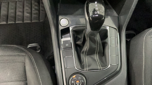 Certified 2024 Volkswagen Tiguan S AWD/4WD image 14