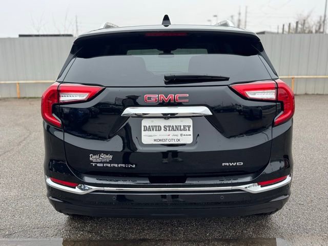 Used 2024 GMC Terrain Denali w/ Denali Premium Package image 5