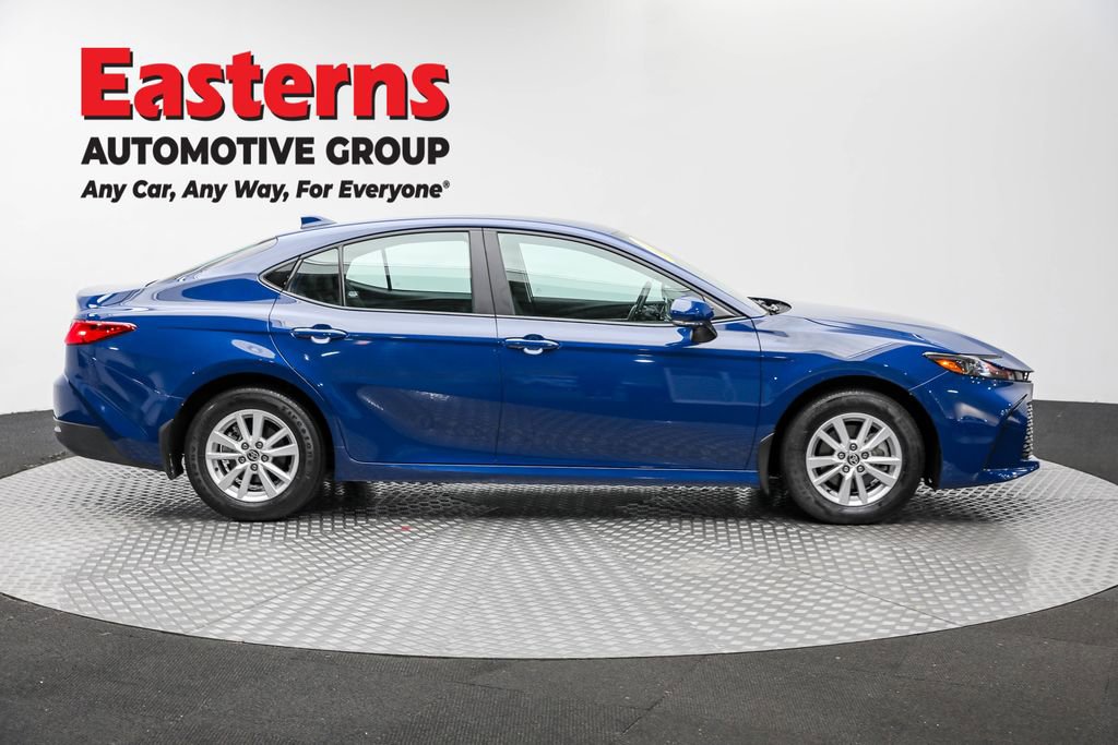 Used 2025 Toyota Camry LE w/ Convenience Package image 4