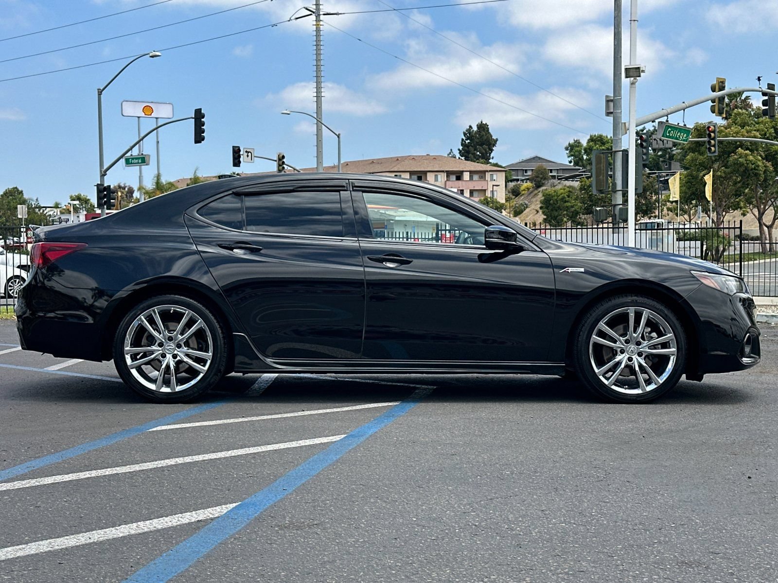 Used 2018 Acura TLX V6 w/ Technology & A-SPEC Pkg FWD image 6