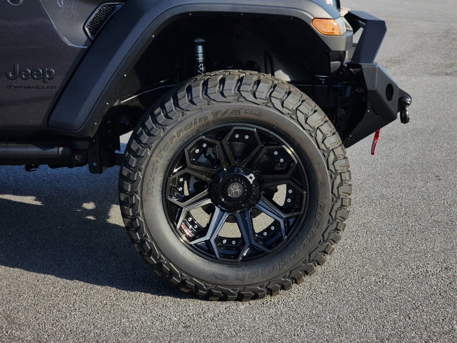 Used 2024 Jeep Wrangler Unlimited Sport image 3