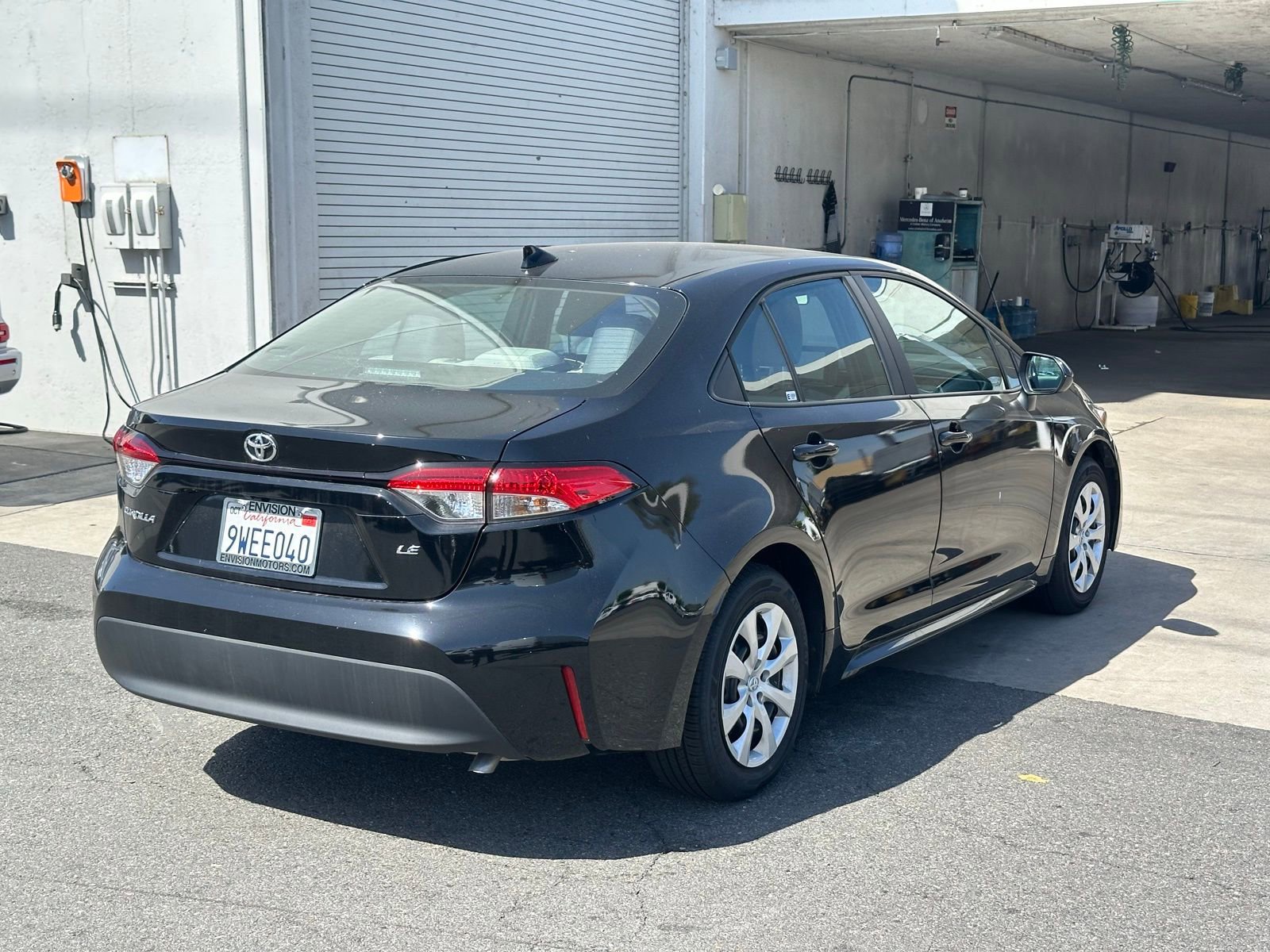 Used 2026 Toyota Corolla LE image 4