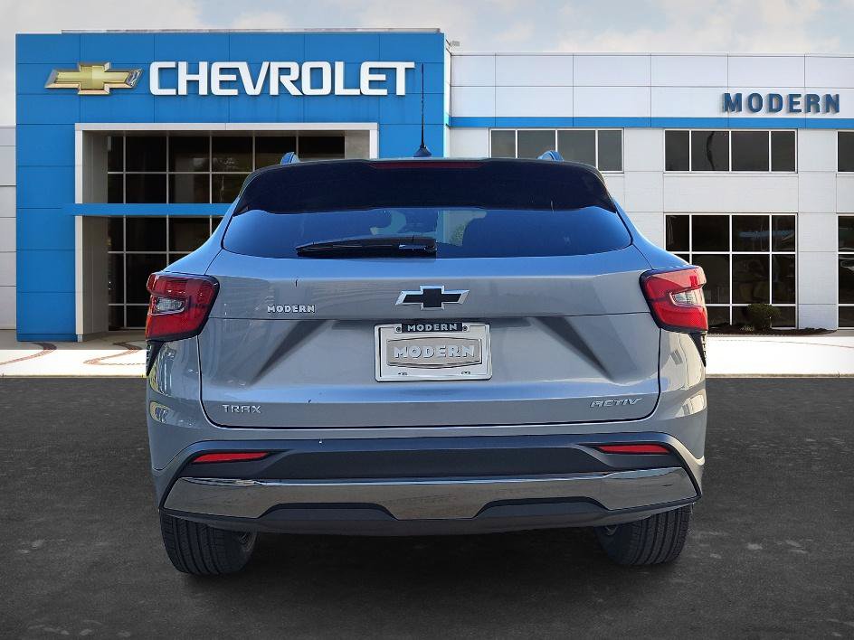 New 2026 Chevrolet Trax ACTIV FWD image 4