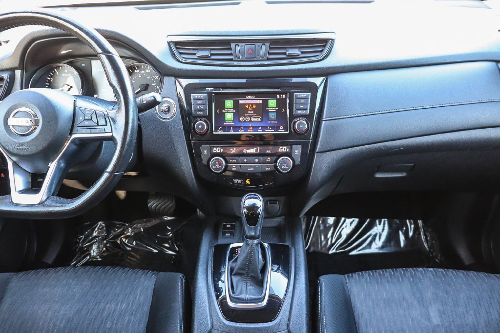 Used 2019 Nissan Rogue SV w/ Premium Package FWD image 12