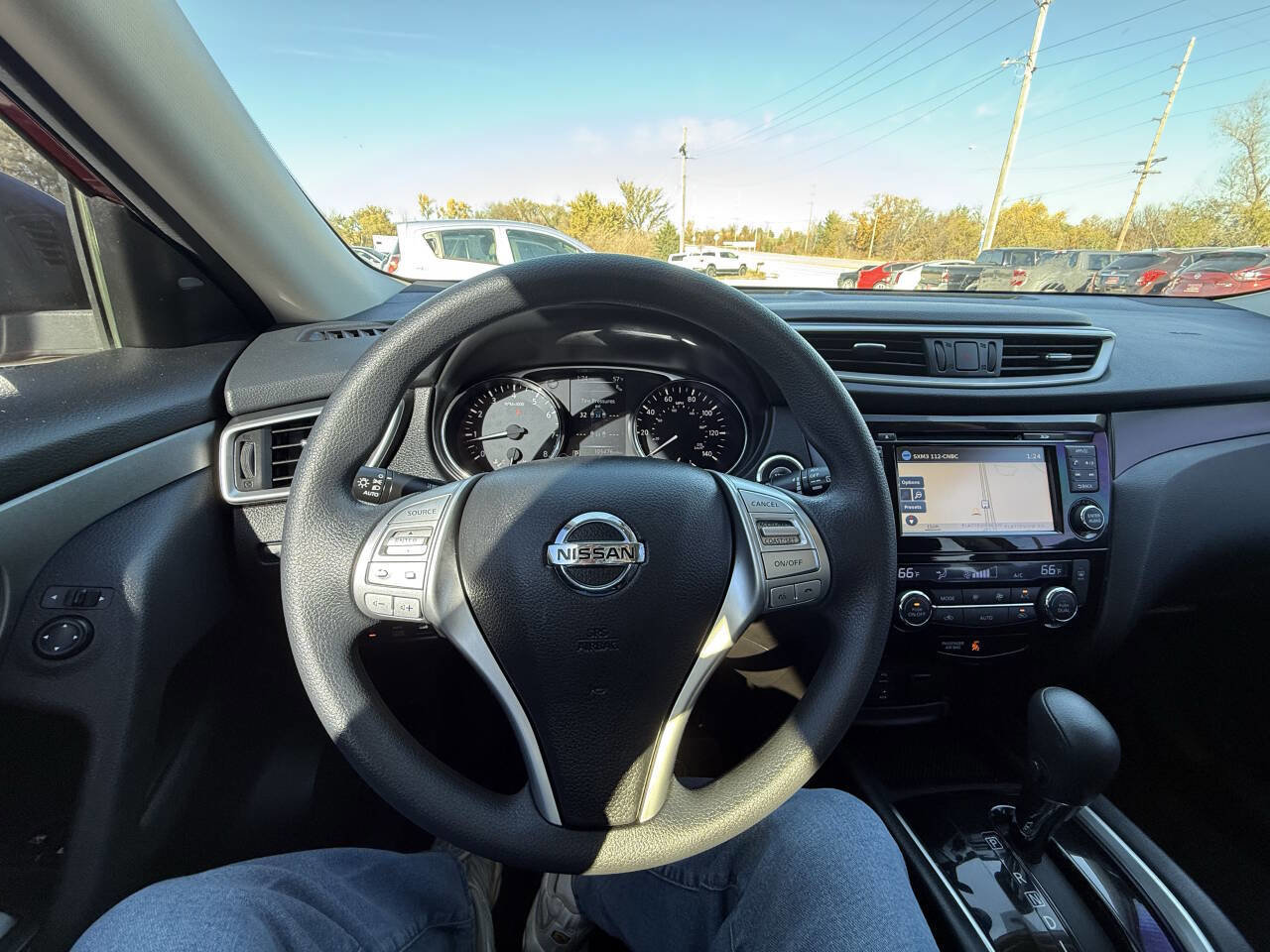 Used 2014 Nissan Rogue SV w/ SV Premium Package image 19