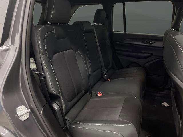 New 2025 Jeep Grand Cherokee Laredo X w/ Trailer Tow Package image 28