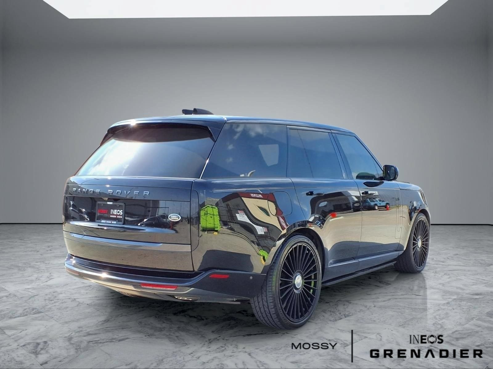 Used 2023 Land Rover Range Rover SE AWD/4WD image 7
