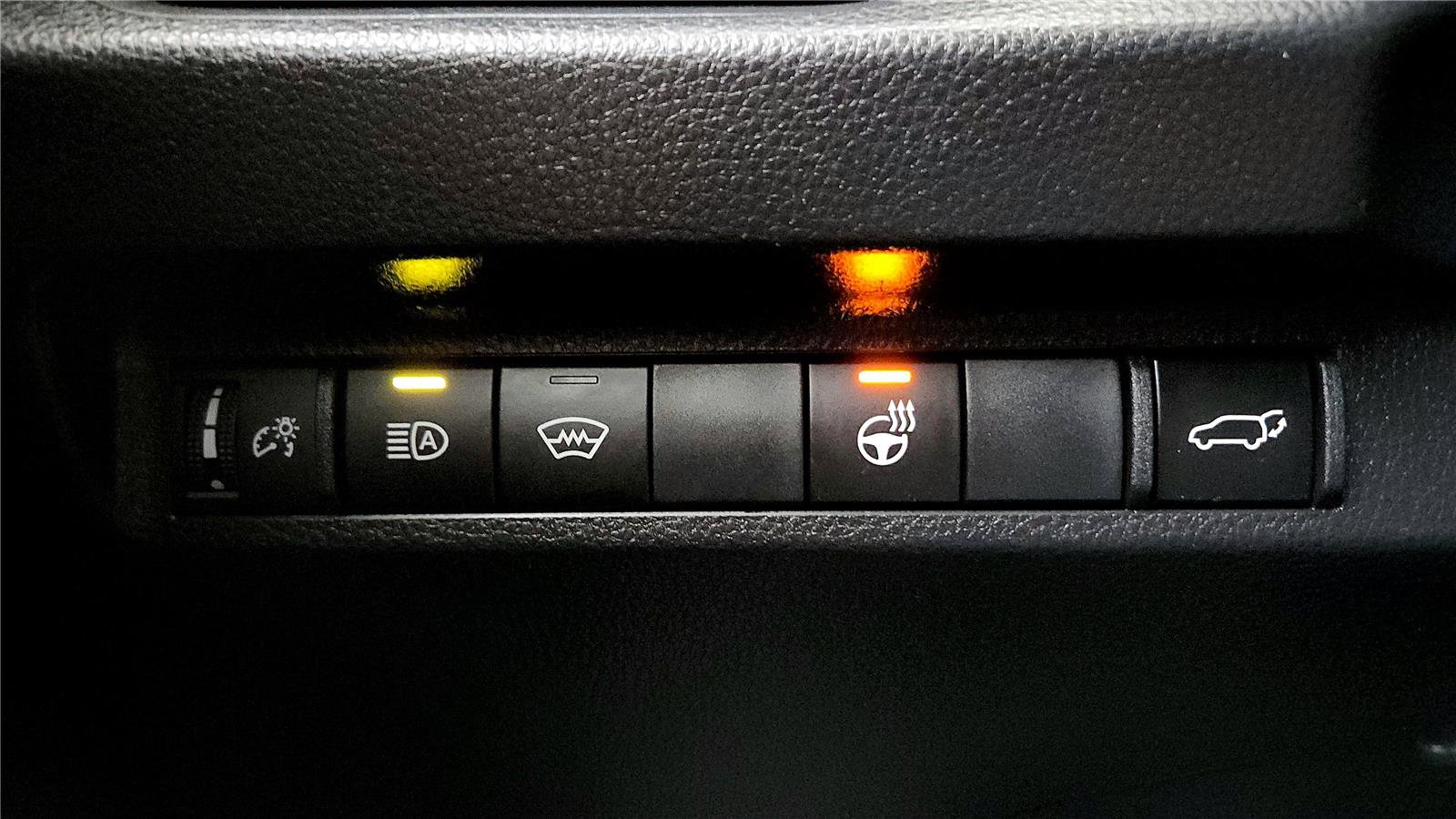 Certified 2023 Toyota RAV4 XLE w/ Convenience Package image 33