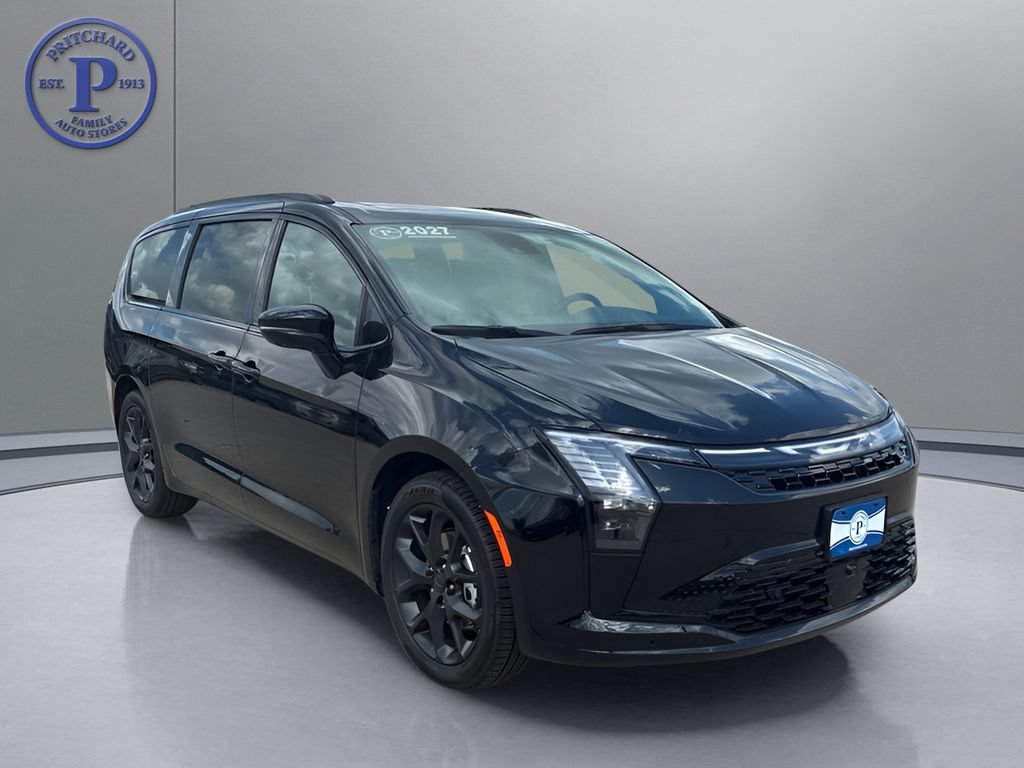 New 2027 Chrysler Pacifica Limited w/ Family Tech Group