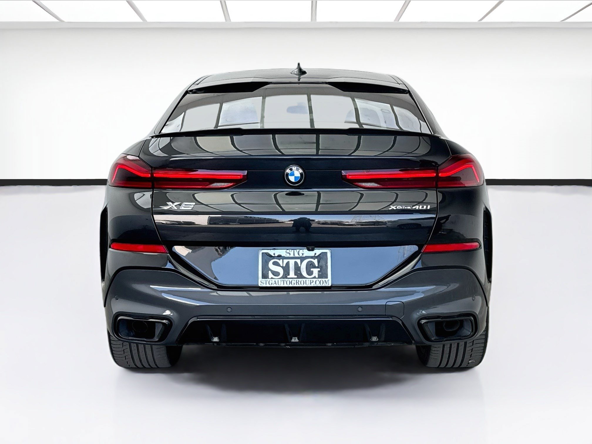 Used 2022 BMW X6 xDrive40i w/ M Sport Package AWD/4WD image 5