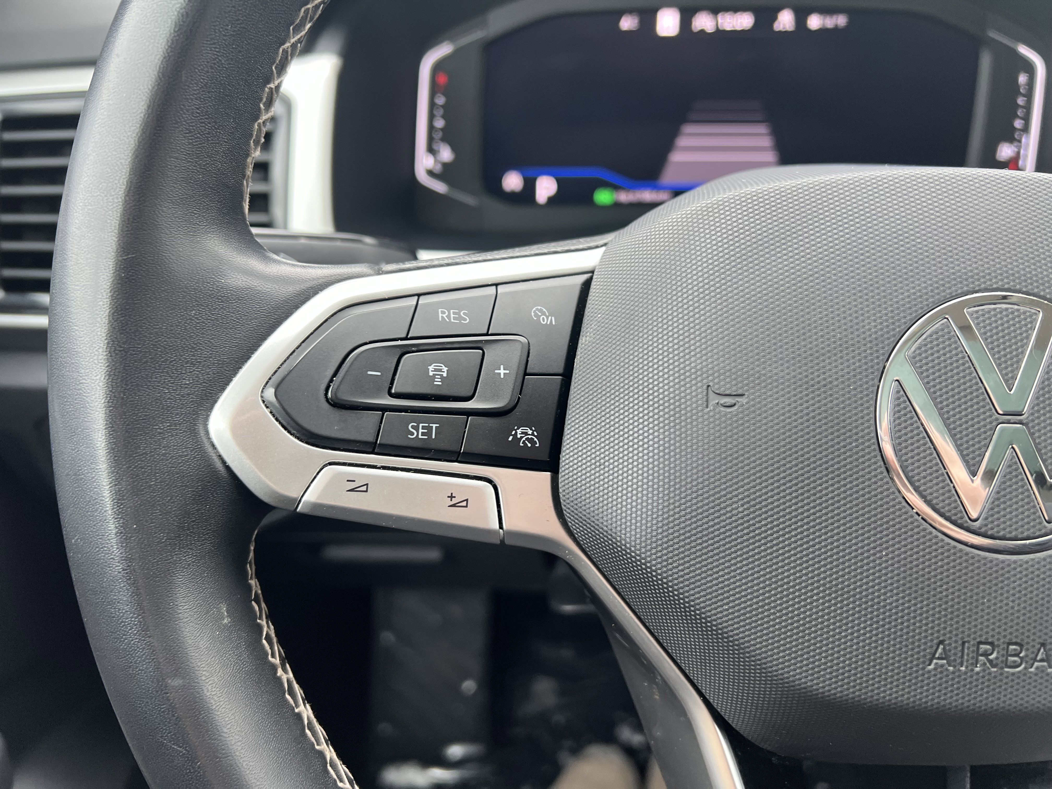 Used 2021 Volkswagen Atlas SEL image 21