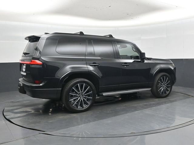 Used 2024 Lexus GX 550 w/ Accessory Package (Z1) image 3