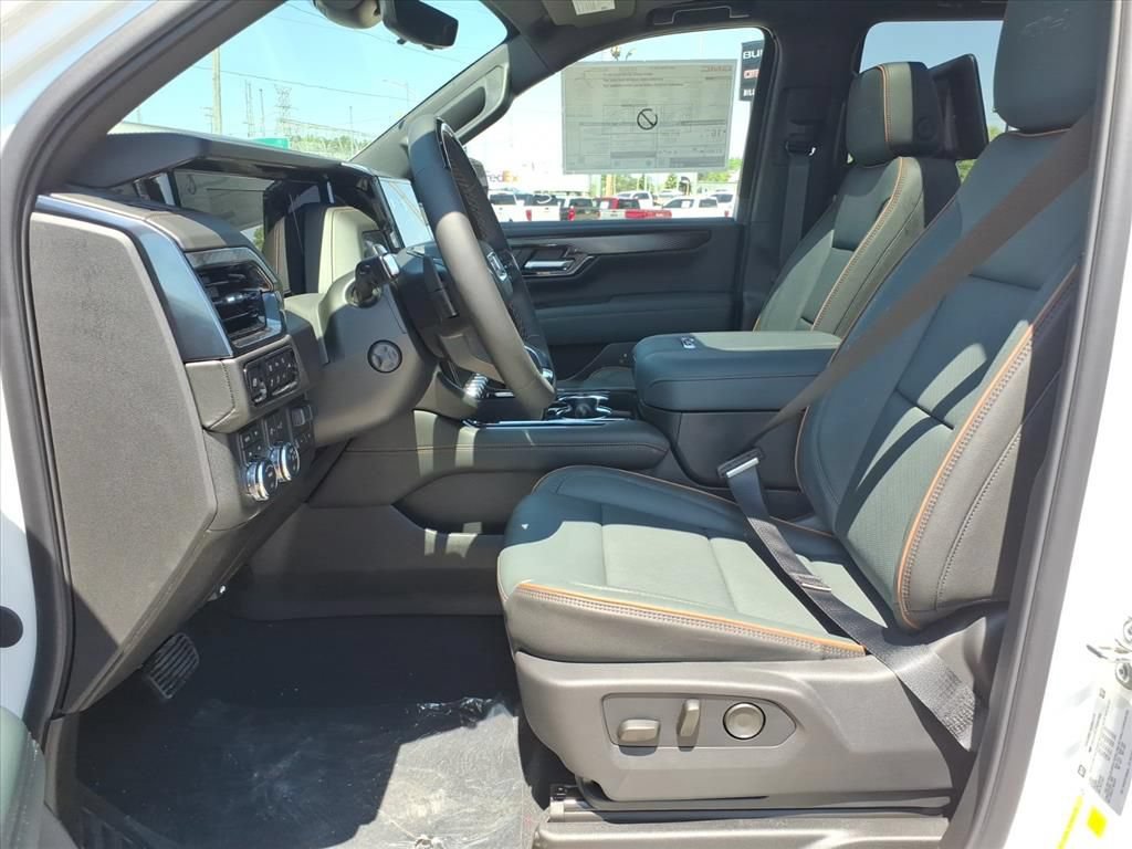 New 2026 GMC Yukon AT4 w/ AT4 Premium Plus Package AWD/4WD image 12