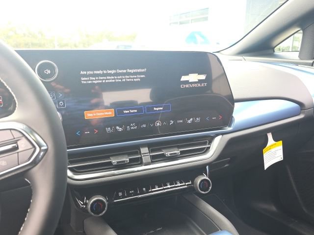 New 2026 Chevrolet Equinox EV LT image 22