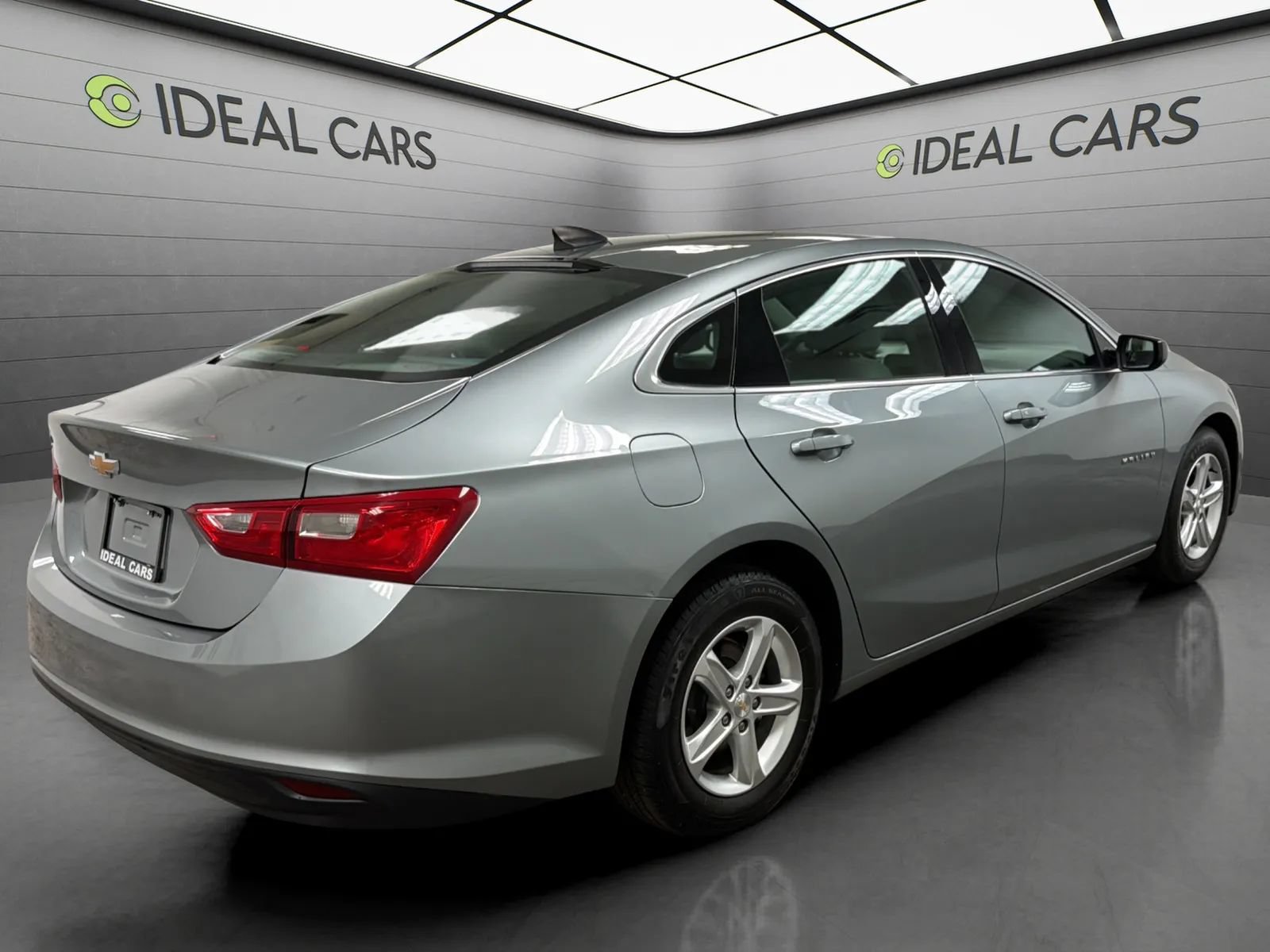 Used 2023 Chevrolet Malibu LS FWD image 5