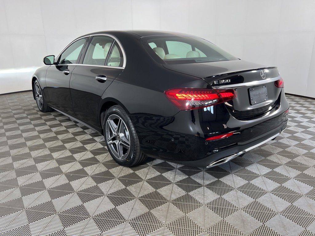 Used 2023 Mercedes-Benz E 350 4MATIC Sedan image 40