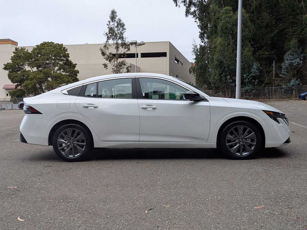 New 2026 Nissan Sentra SL w/ Floor Mat Package FWD image 4