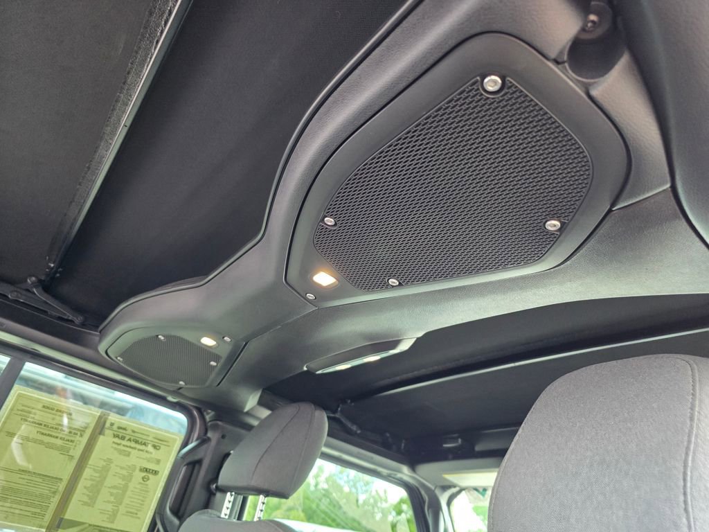 Certified 2024 Jeep Gladiator Sport image 34