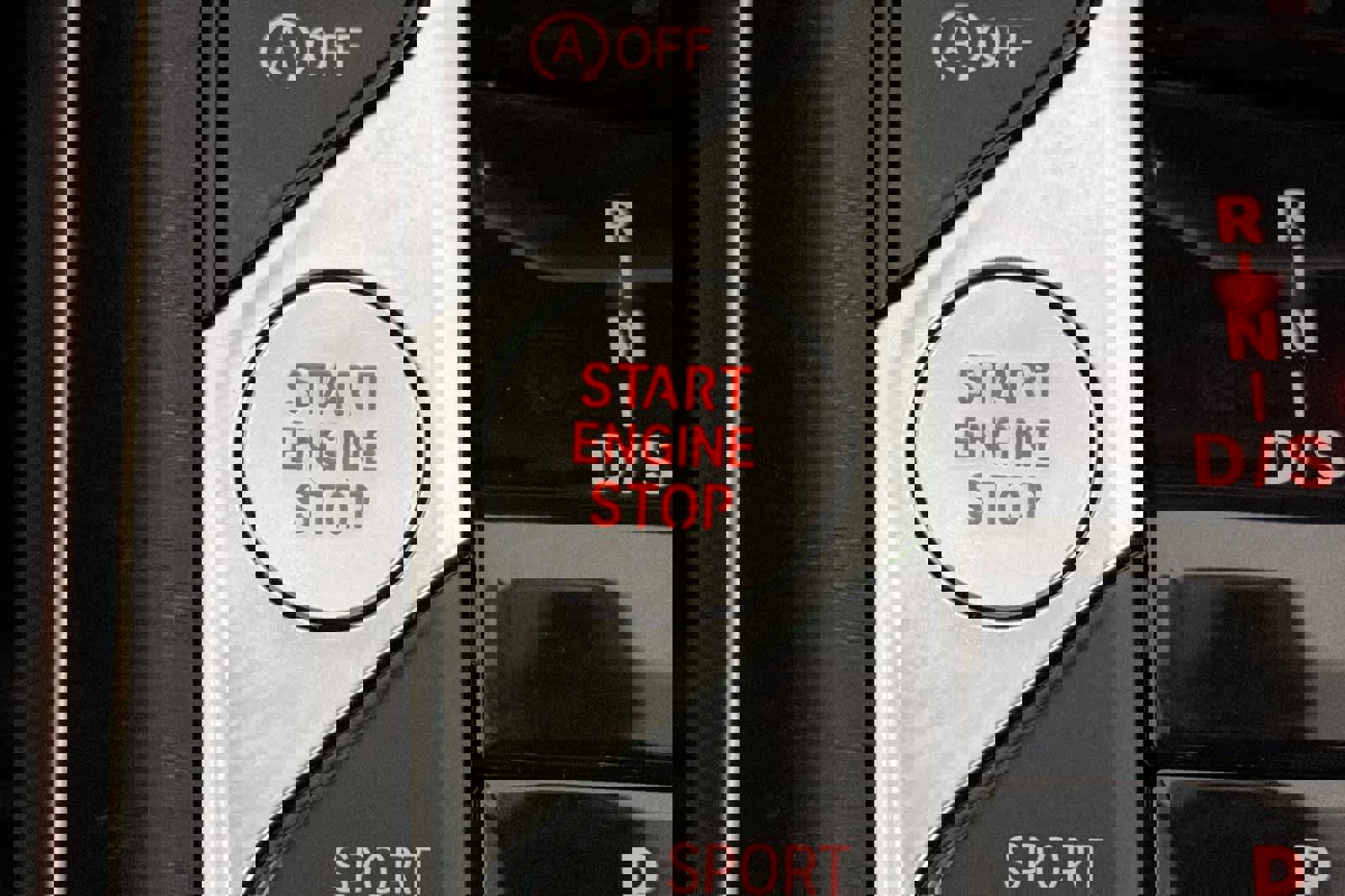 Used 2023 BMW 330i Sedan w/ Premium Package image 22