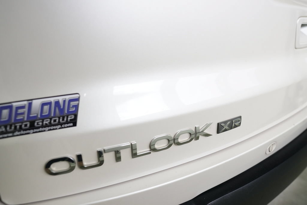 Used 2007 Saturn Outlook XR w/ Premium Trim Pkg FWD image 11