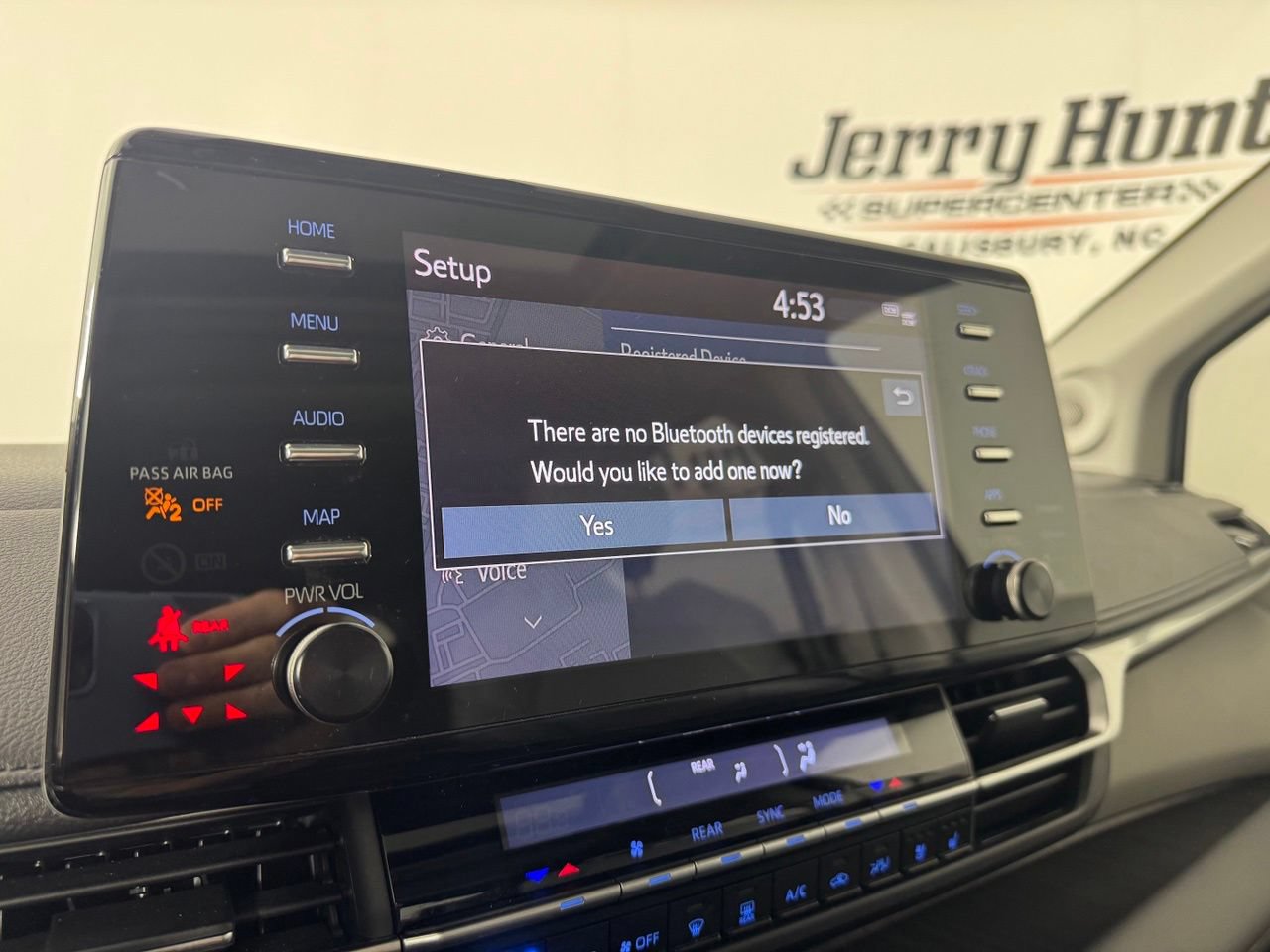 Used 2021 Toyota Sienna Limited FWD image 27