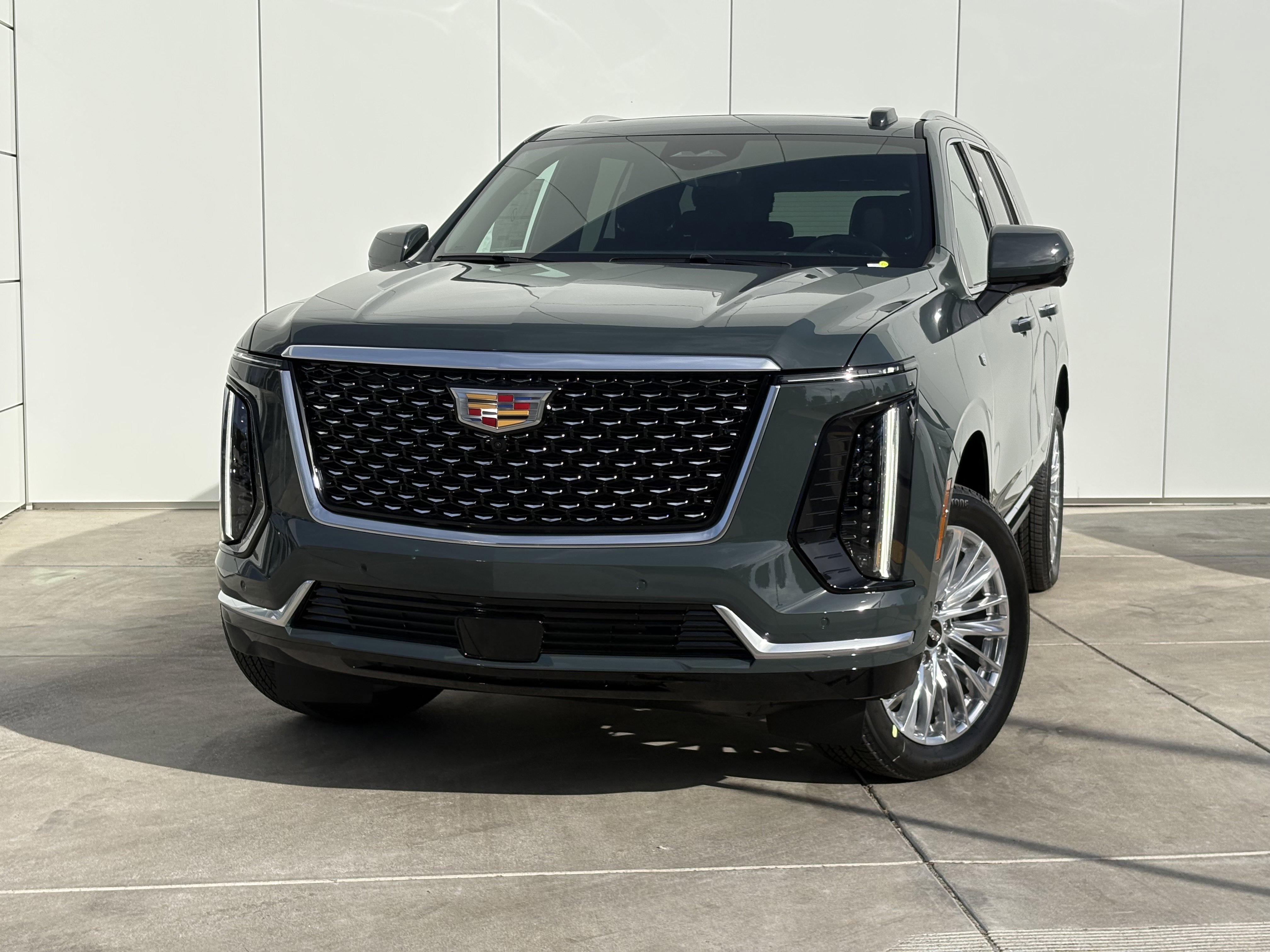 New 2026 Cadillac Escalade Luxury image 1