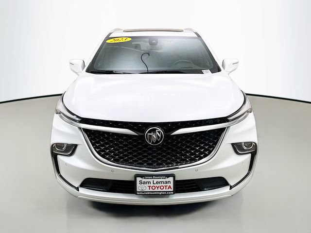 Used 2023 Buick Enclave Avenir image 2