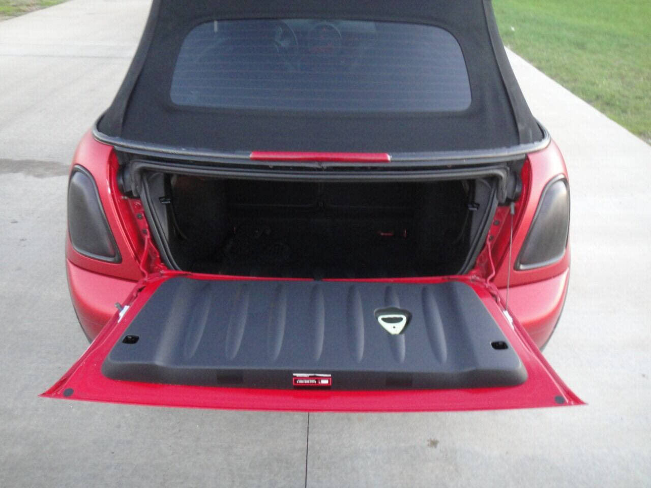 Used 2010 MINI Cooper Convertible FWD image 20