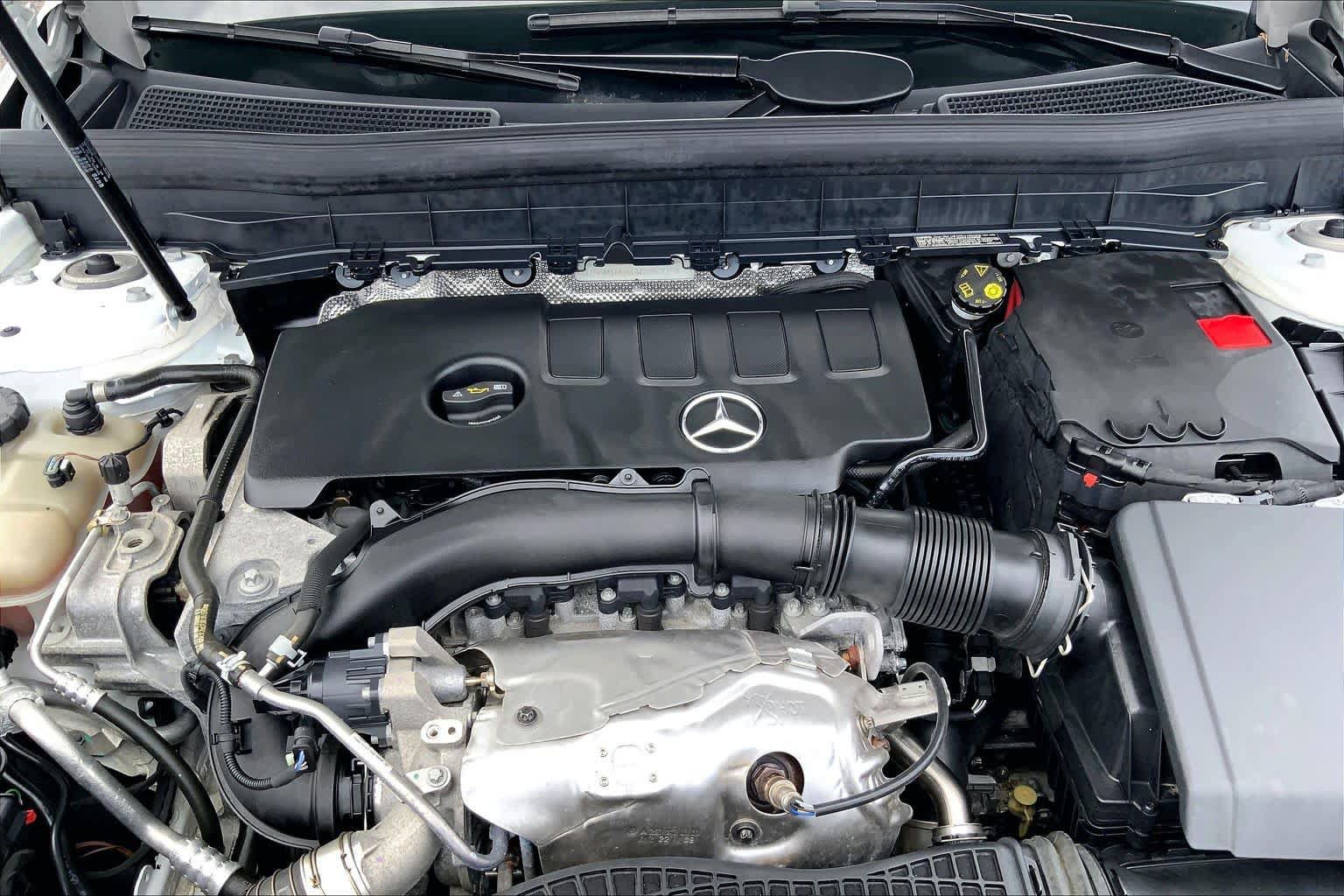 Used 2023 Mercedes-Benz GLB 250 4MATIC image 29