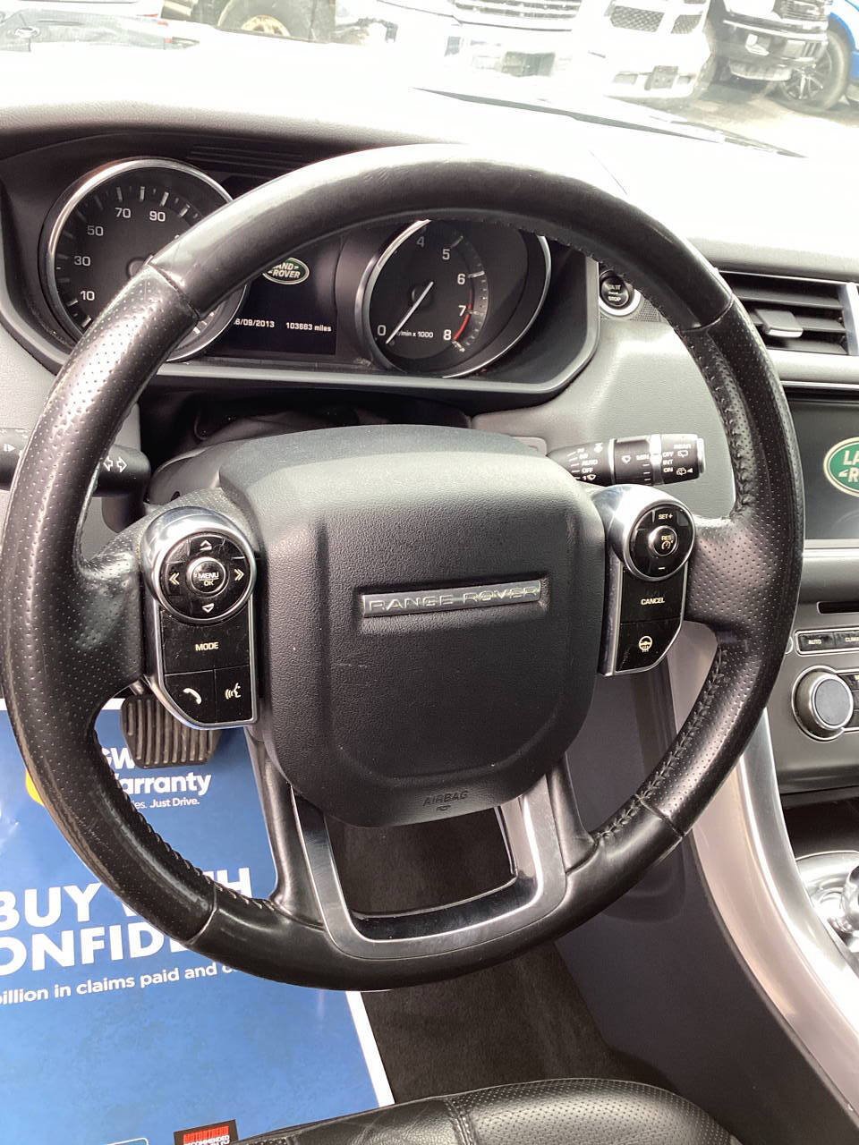 Used 2015 Land Rover Range Rover Sport SE AWD/4WD image 18