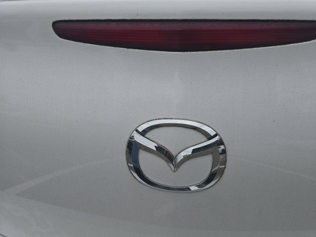 Used 2012 MAZDA MAZDA3 i Grand Touring w/ Tech Pkg FWD image 5