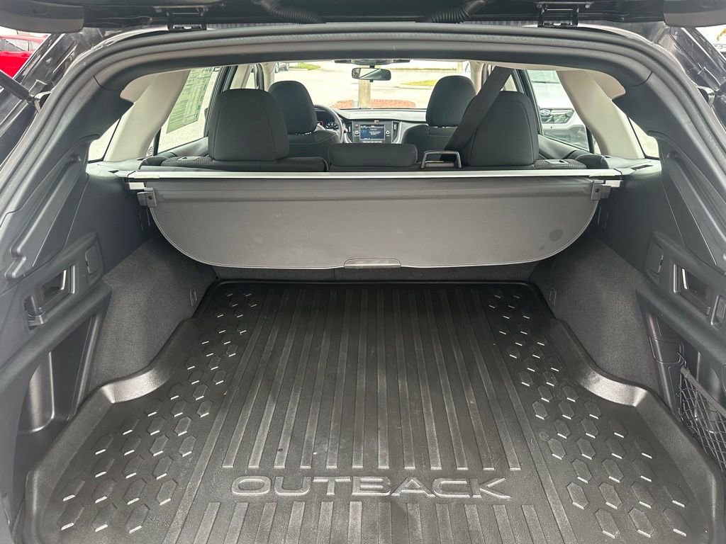 Used 2023 Subaru Outback 2.5i image 7