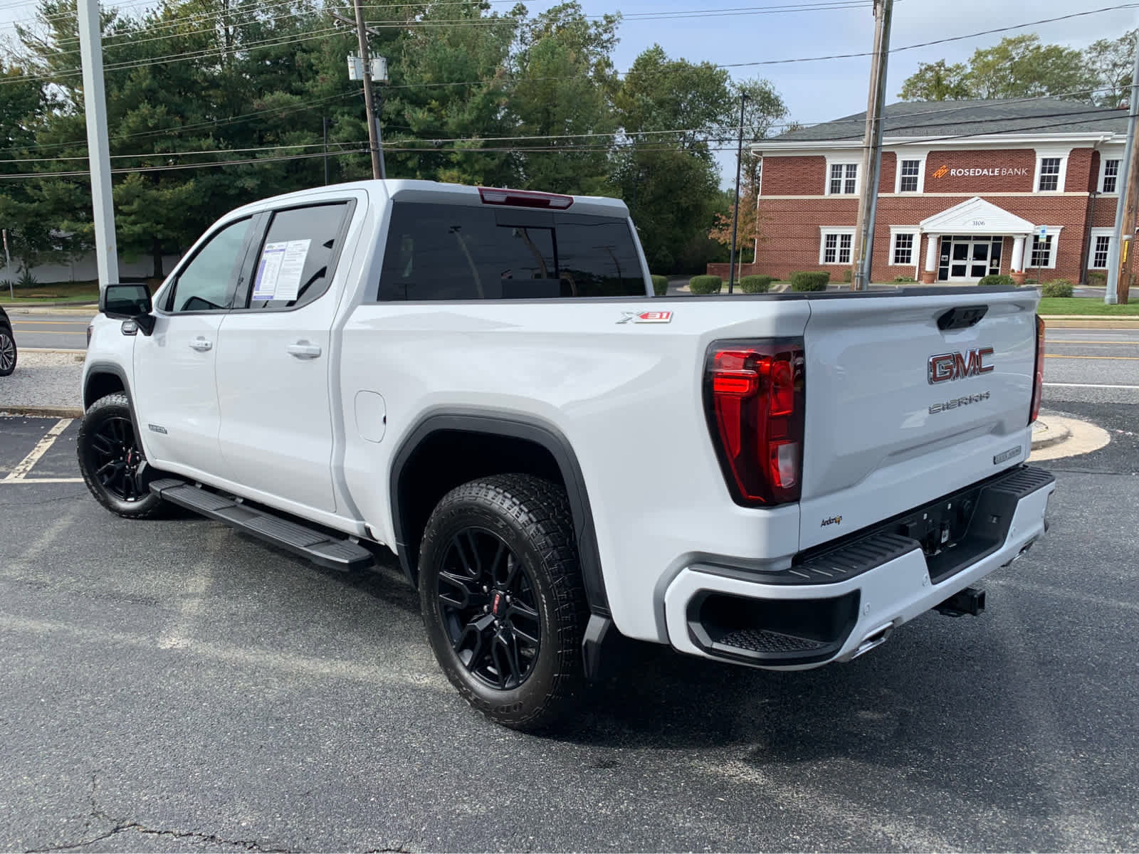 Used 2025 GMC Sierra 1500 Elevation w/ Elevation Premium Package image 3
