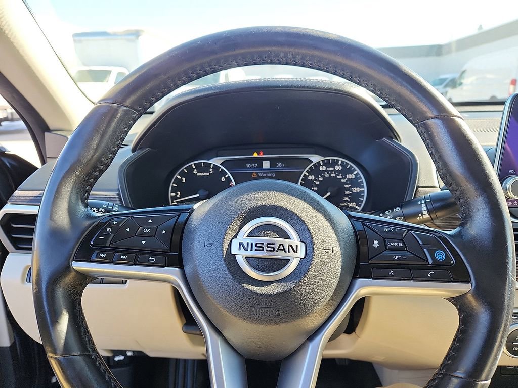 Used 2019 Nissan Altima 2.5 Platinum image 12