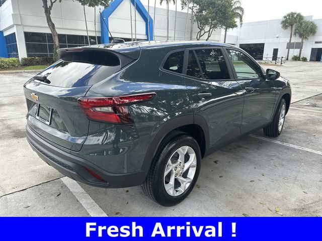 Used 2026 Chevrolet Trax LS w/ LS Convenience Package image 33