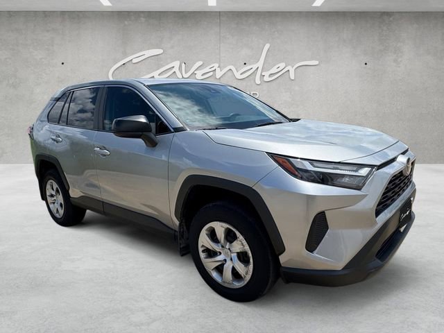 Used 2023 Toyota RAV4 LE FWD image 2
